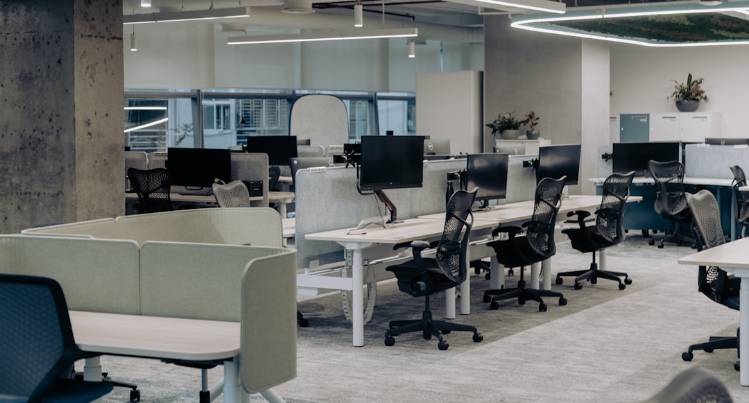 Growth Rocket Why CMOs Are Choosing Agencies Over Hiring